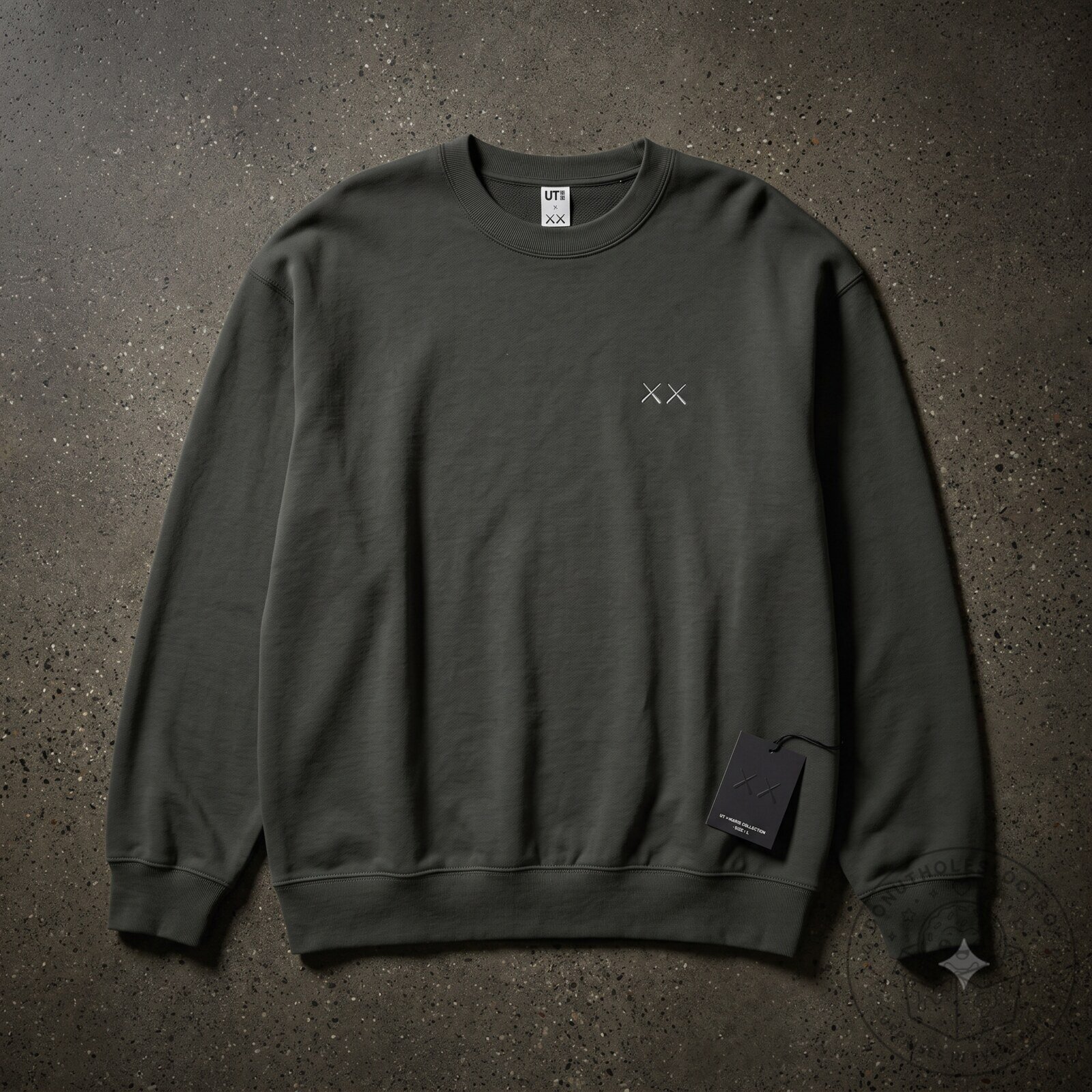 KAWS UNIVERSE Sweatshirt 2026 9 KAWS UNIVERSE Sweatshirt 2026